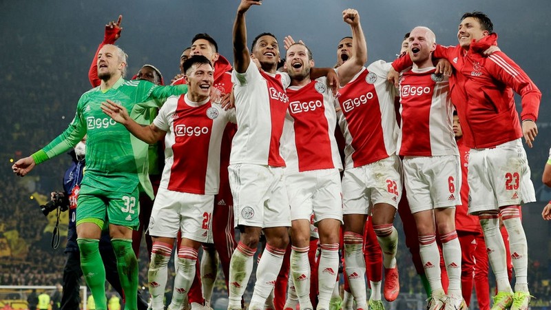 Cầu thủ Ajax - 4 cách đào tạo đặc biệt của người Hà Lan